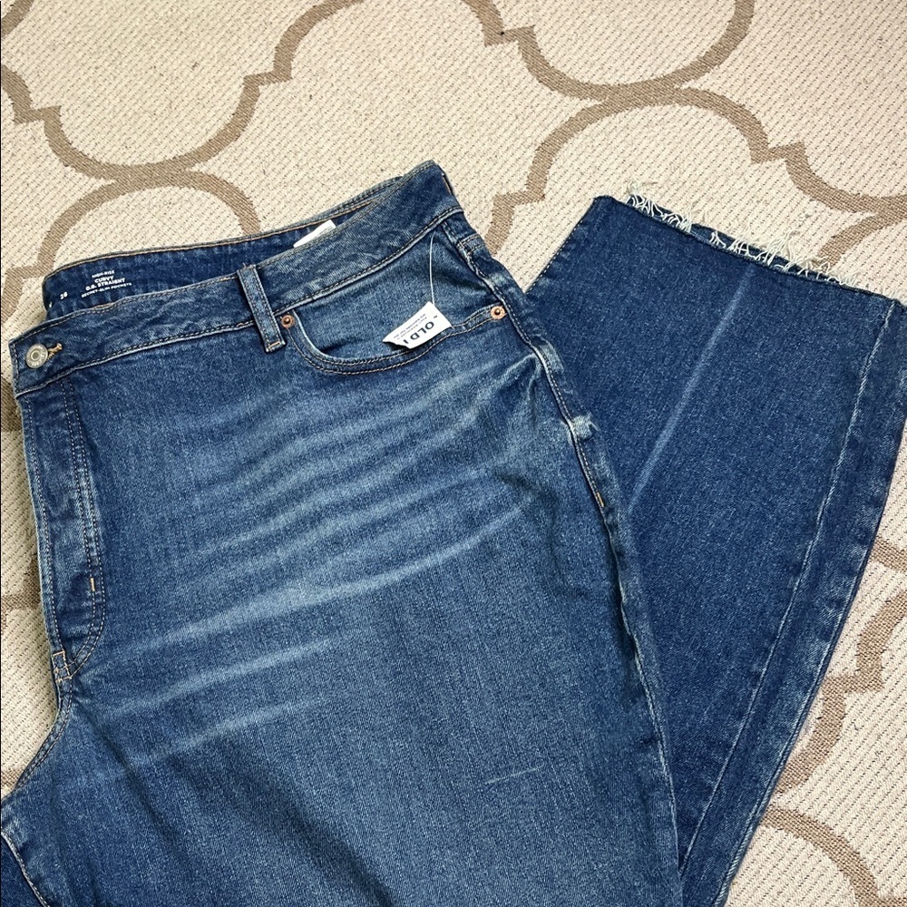 Old navy Plus Curvy High-Waisted Button-Fly OG Straight Cut-Off jeans, size 26